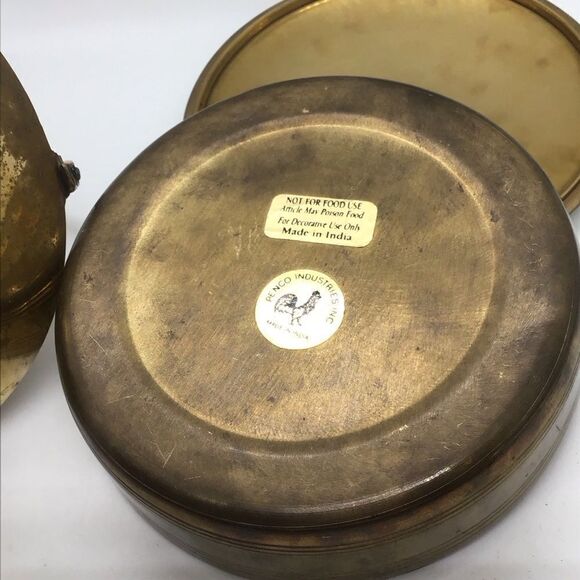 Brass Painted Basket and Lidded Box with Holiday Design - Picture 7 of 8